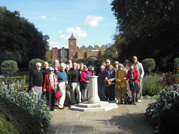Group photo outside of London proper, Holland Park