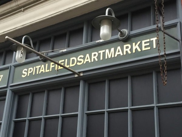Spitalfield's sign