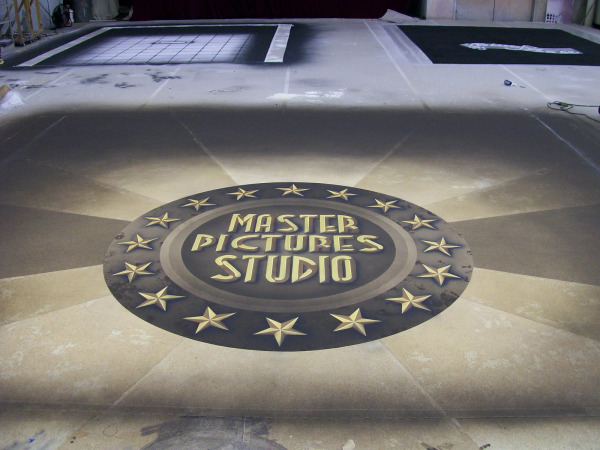 Master Pictures Studio Drop - 14'-9