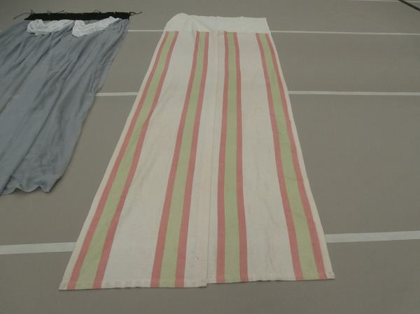 Pool Curtain - 10'-2