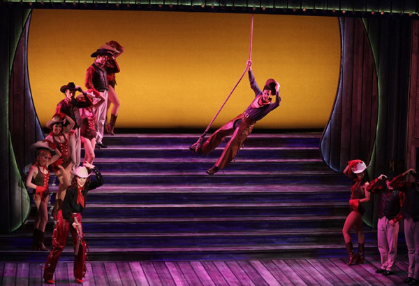 David M. Lutken and the cast of Goodspeeds The Will Rogers Follies (c) Diane Sobolewski
