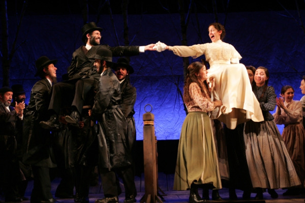 David Perlman, Barrie Kreinik and the cast of Goodspeed's FIDDLER ON THE ROOF. (c)Diane Sobolewski