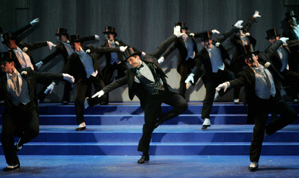 Tony Yazbeck and the cast of Goodspeed Musicals' MY ONE AND ONLY. (c) Diane Sobolewski