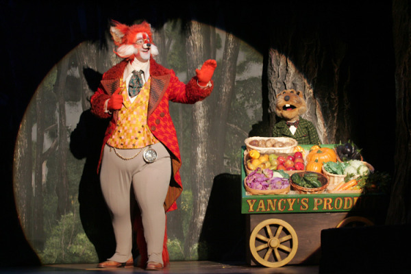 Thomas Cannizarro and David Stephens in Goodspeed's Emmet Otter. (c) Diane Sobolewski