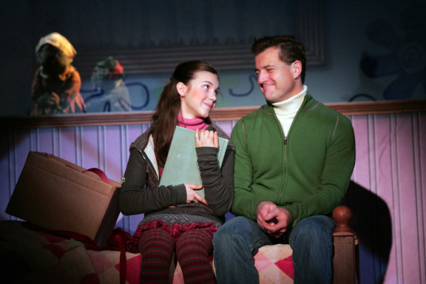 Meg Guzulescu and Stephen Bienskie in Goodspeed's Emmet Otter. (c) Diane Sobolewski.