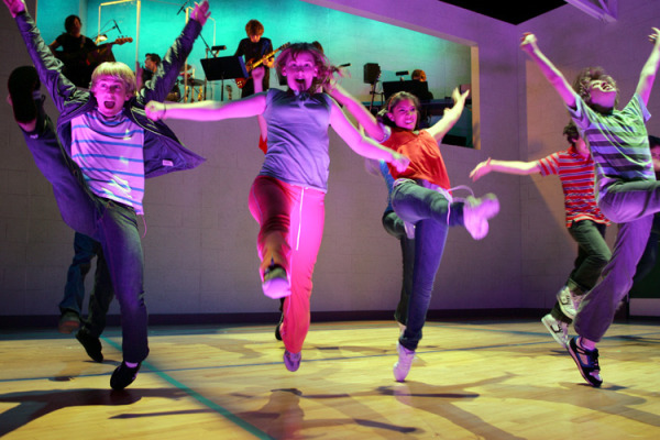 The Cast of Goodspeed Musicals' 13. (c)Photo by Diane Sobolewski.